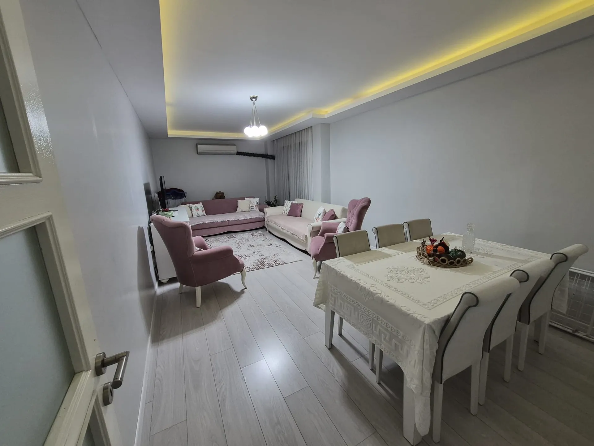 🏡 SAKARYA HENDEK'TE MÜKEMMEL KONUMDA SATILIK 2+1 DAİRE!